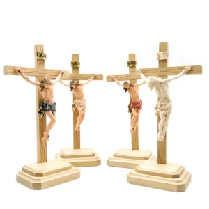 coleccion crucifijos con base madera de arce