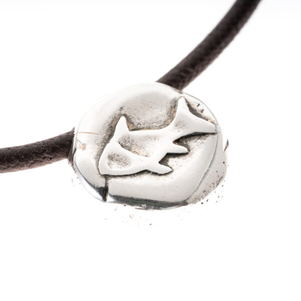 collar pez detalle