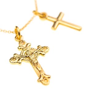 collar tres cruces plata con bano de oro detalle cruces