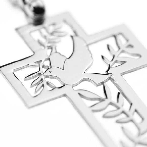 cruz colgante paloma olivo detalle