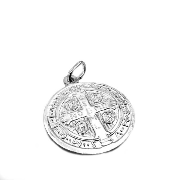 medalla san benito estilo clasico