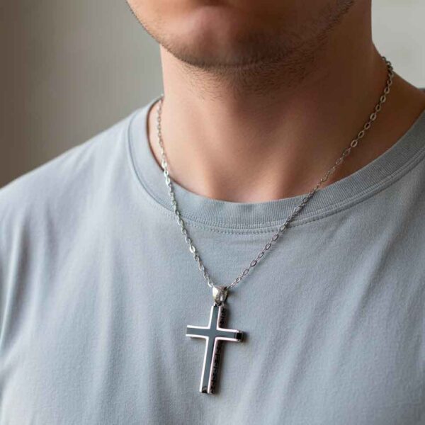 modelo hombre cruz onix
